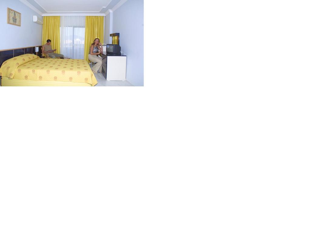 Ares Hotel Mahmutlar Ruang foto